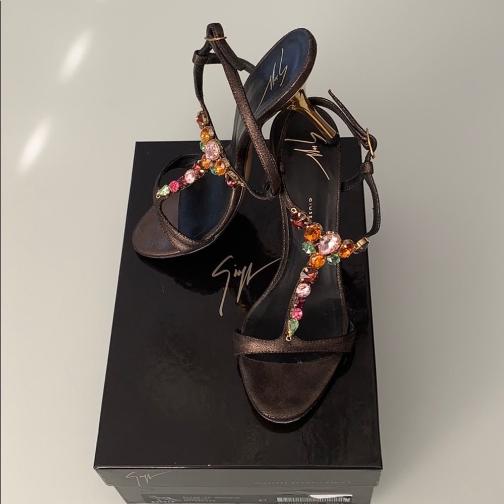 Gorgeous Italian real leather sandals .